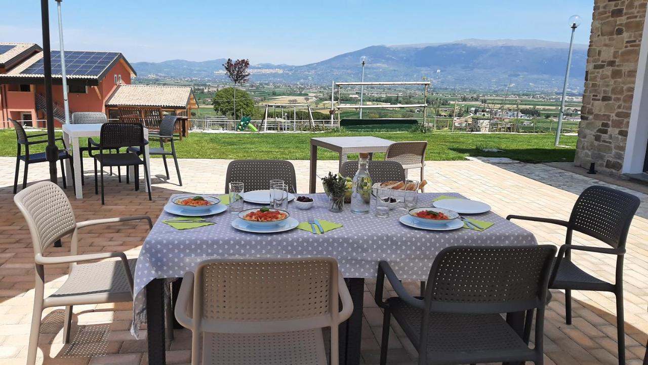 Agriturismo Incanto Della Natura Cannara Exterior photo